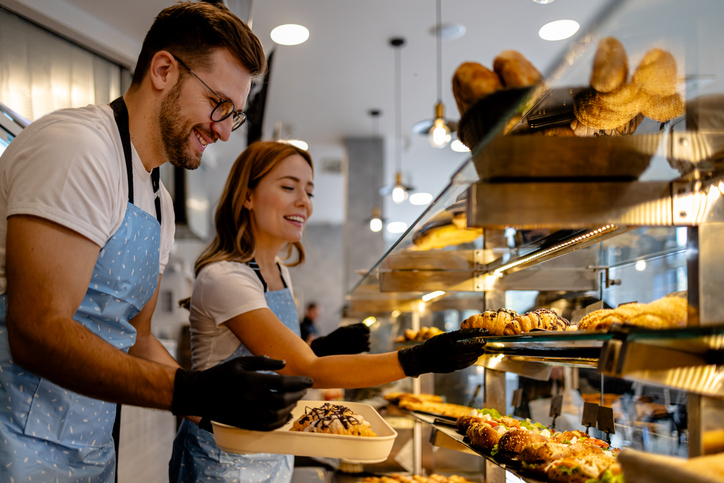 Collaborative baking by male and female workers